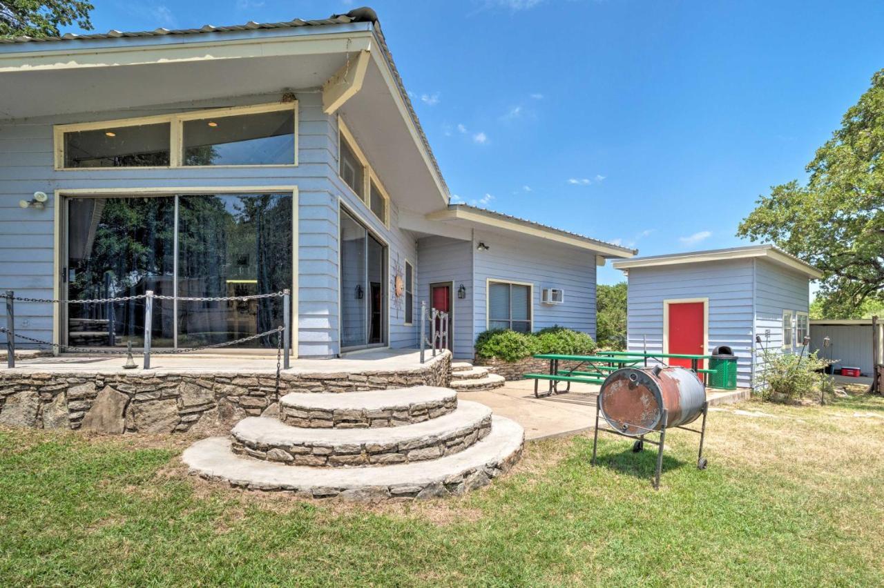Rustic Lake Buchanan Hideaway With Game Room And Grill Tow Exterior foto