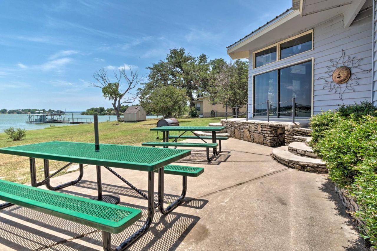 Rustic Lake Buchanan Hideaway With Game Room And Grill Tow Exterior foto